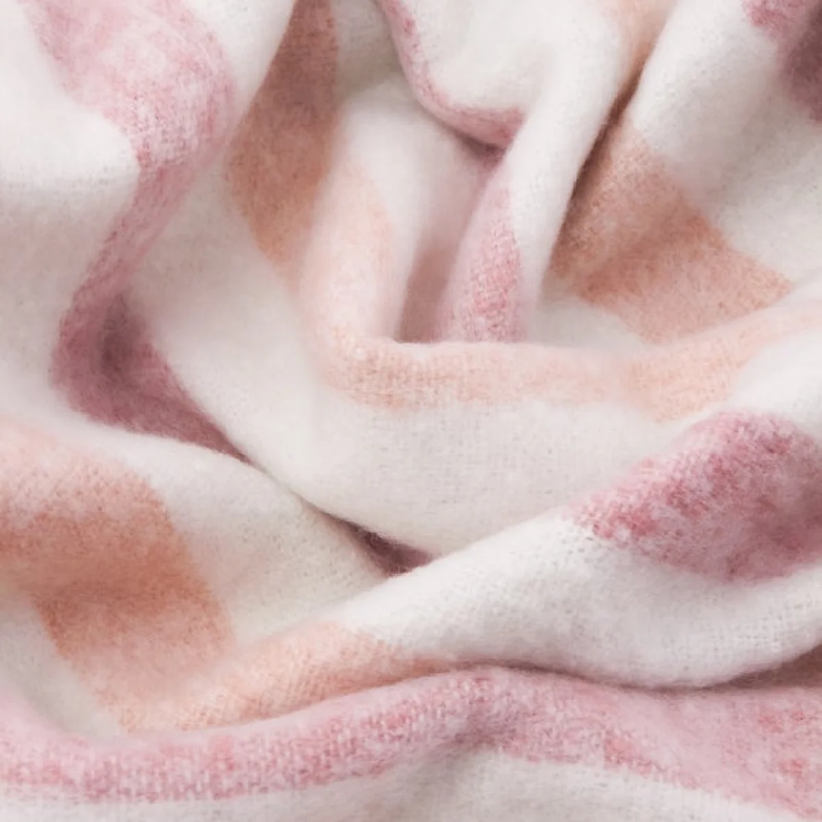 Wylder Nature Beechwood Throw Blanket 140cm x 180cm – image 2