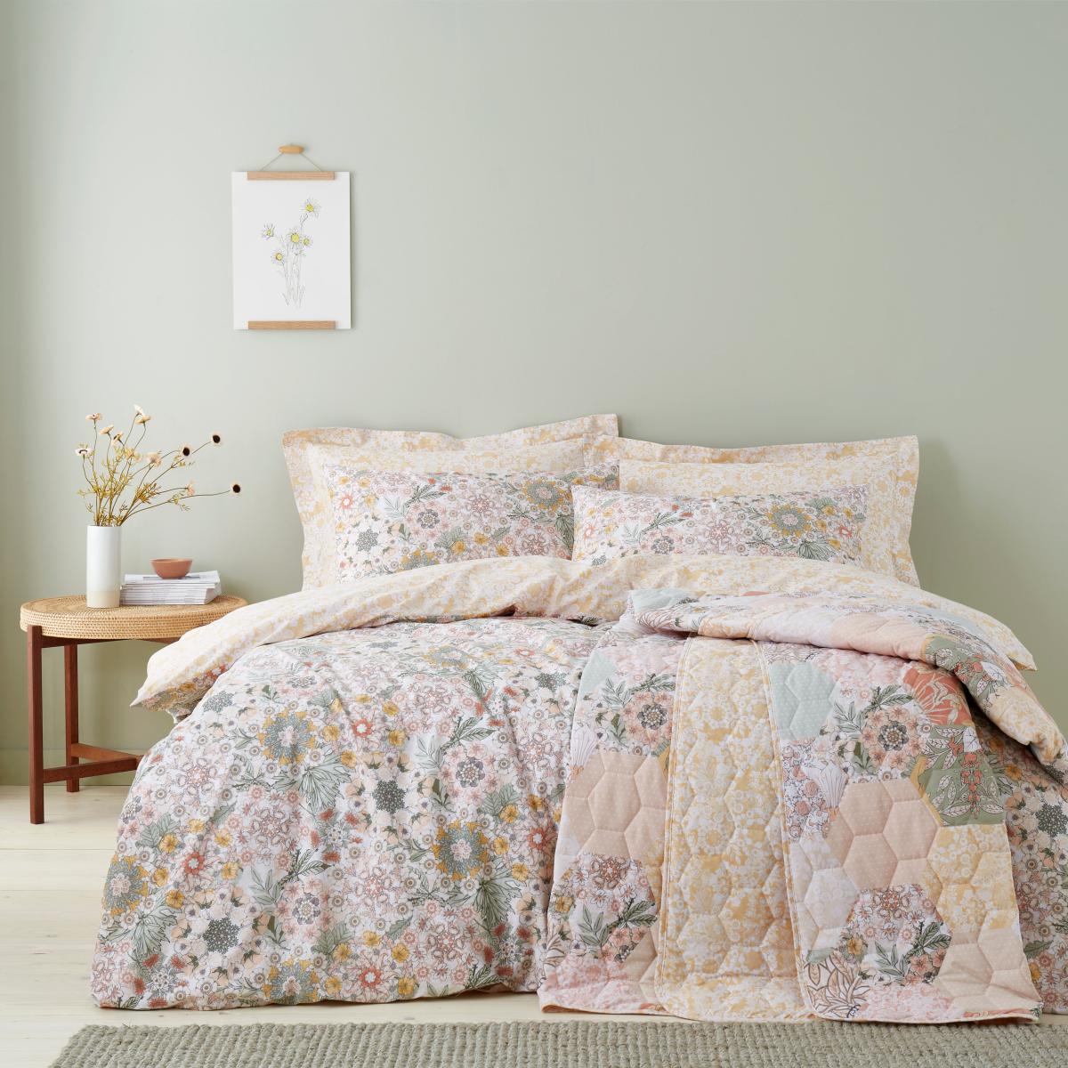 Hettie Bedspread Blush – image 2