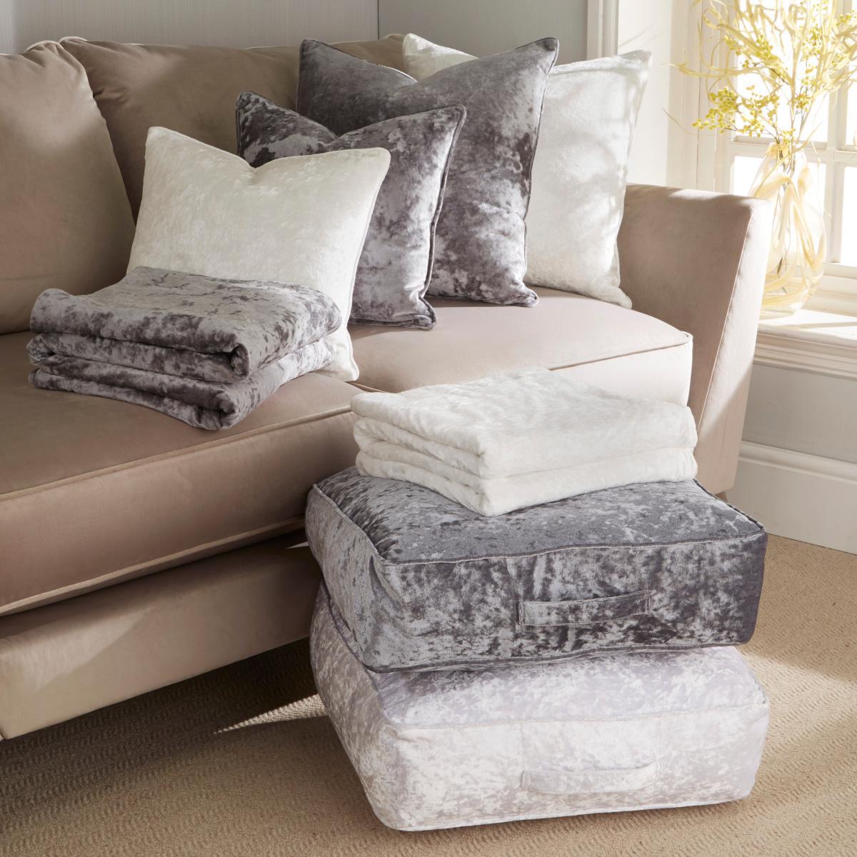 Crushed Velour Grey Throw Grey – image 4