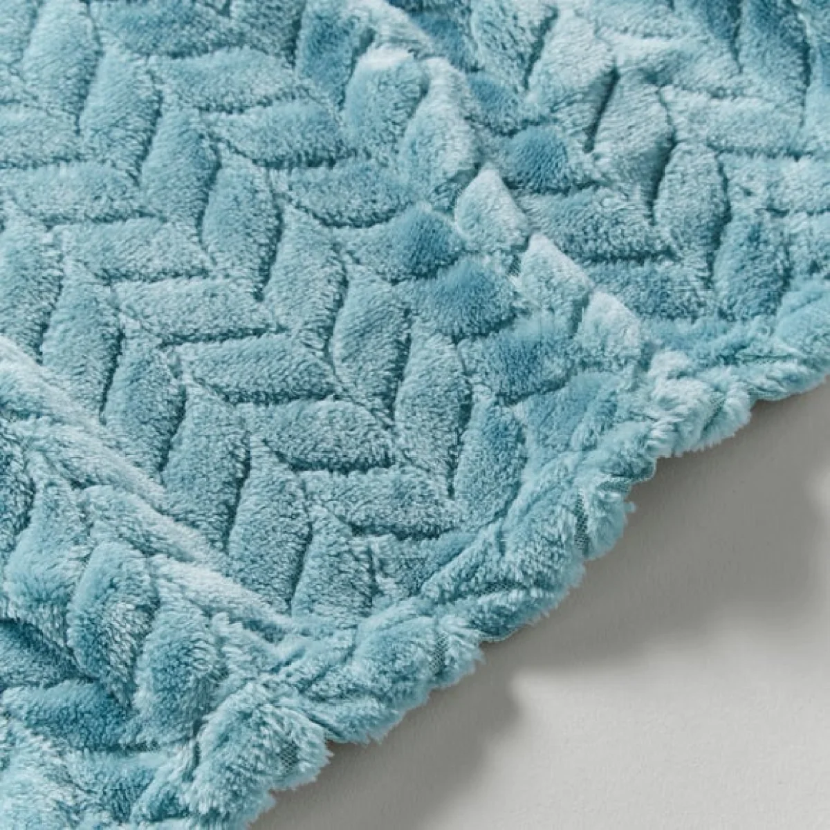 Amelia Recycled Throw, 200cm x 200cm Teal (Green) – image 4