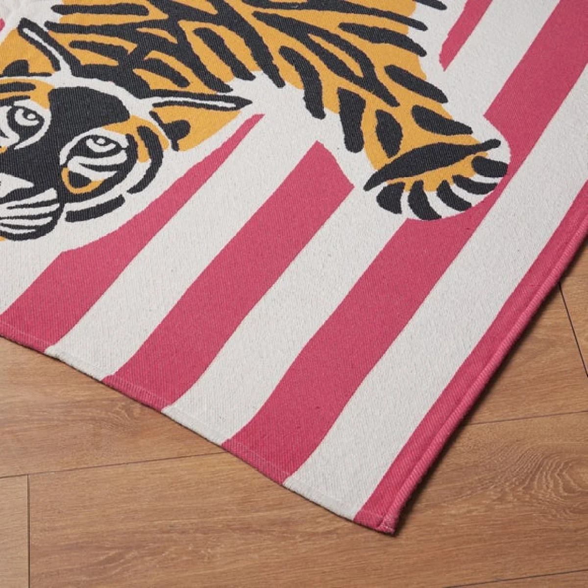 Fuschia Stripe Tiger Jaquard Throw Fuschia with Grape (Pink) – image 2