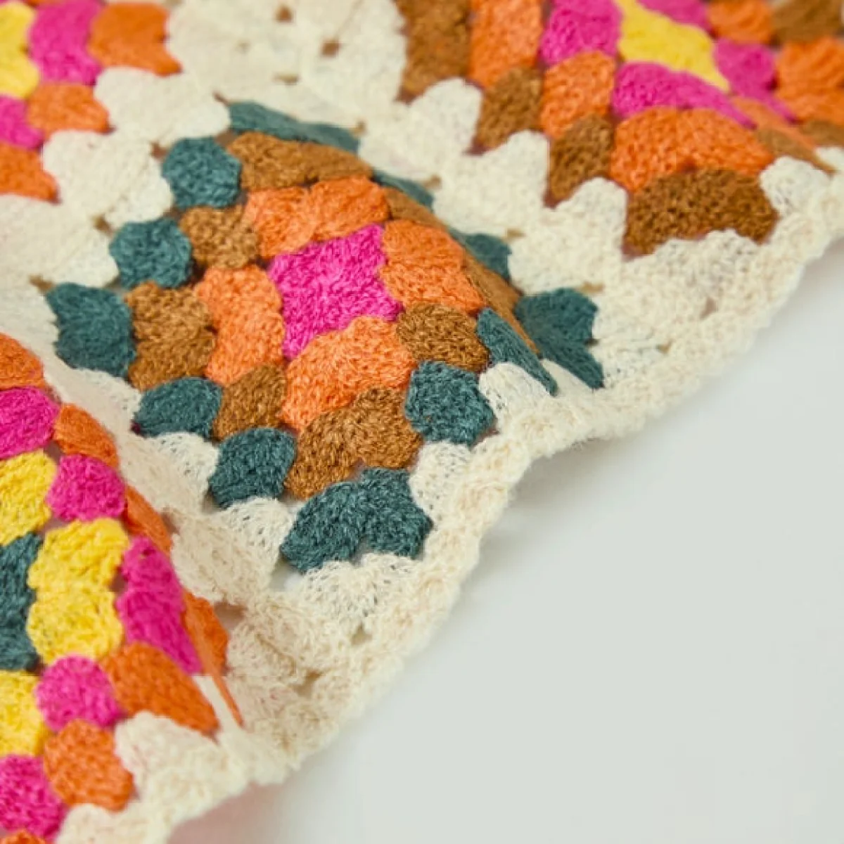 Vintage Emporium Crochet Throw Blanket 130cm x 180cm – image 5
