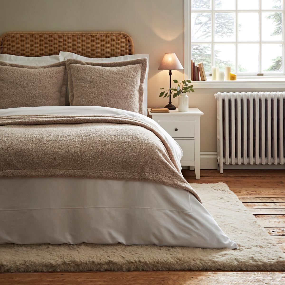 Dorma Cosy Luxe Bedspread Natural (Cream) – image 1