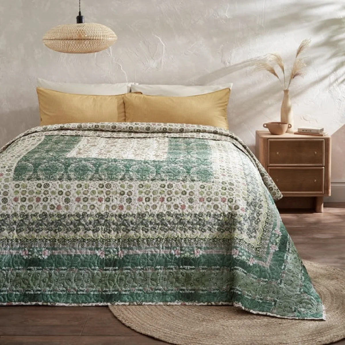 Antigoni Bedspread Green – image 1