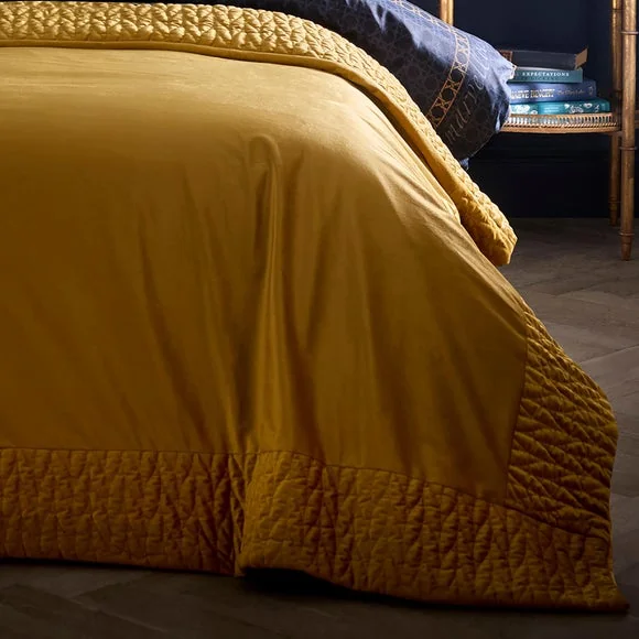 Laurence Llewelyn-Bowen Siena Bedspread – image 2