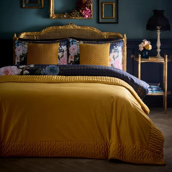 Laurence Llewelyn-Bowen Siena Bedspread – image 1