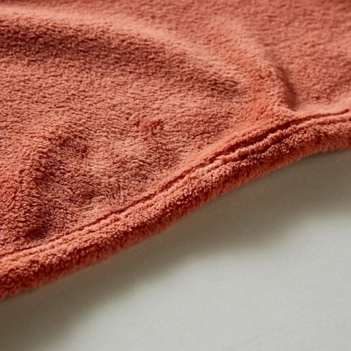 Seriously Soft 220cm x 220cm Throw Terracotta (Orange) – image 4