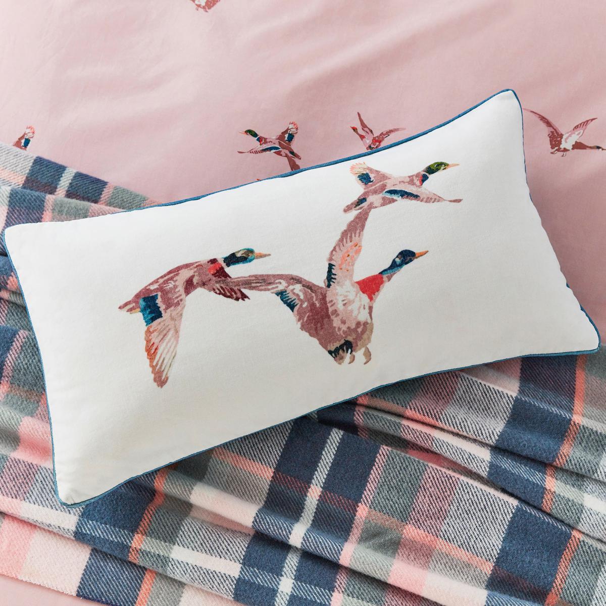 Joules Flying Mallards Bedspread Pink, Green and White – image 3