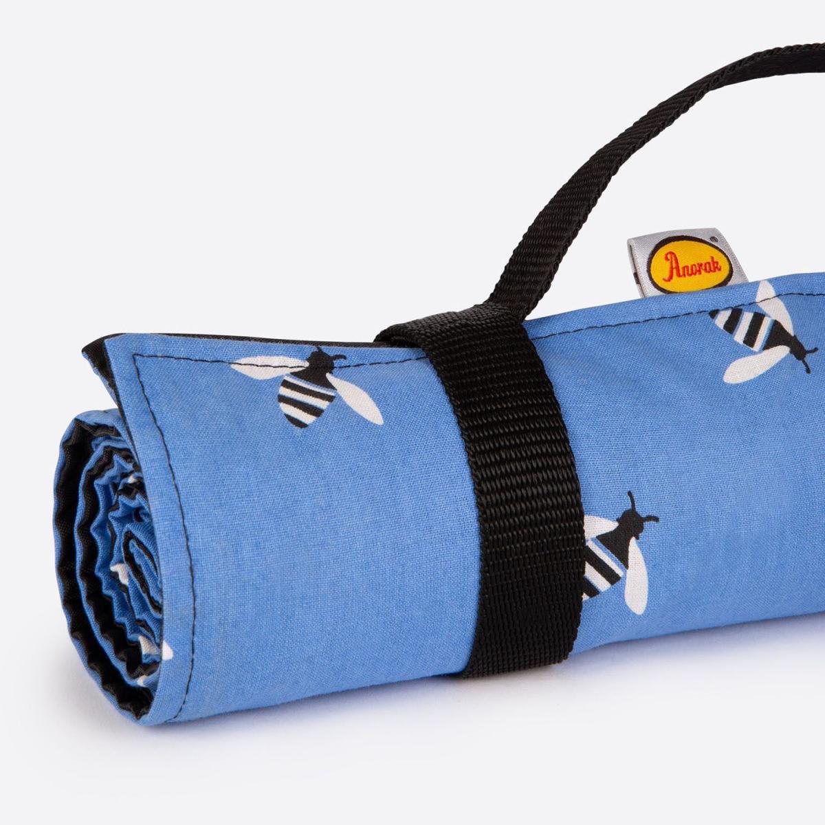 Large Busy Bee Picnic Blanket – image 2