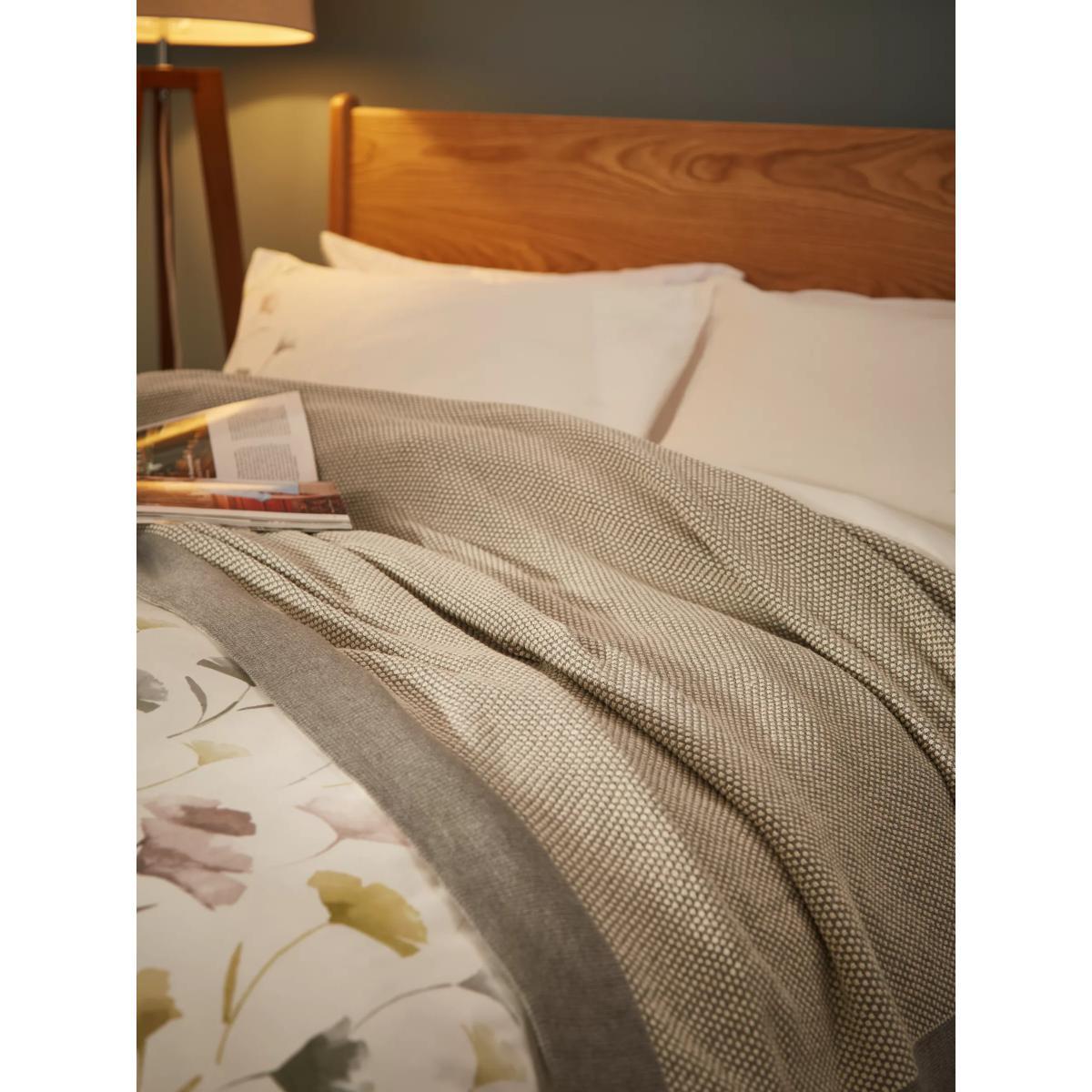 John Lewis & Partners Honeycomb Throw – image 2