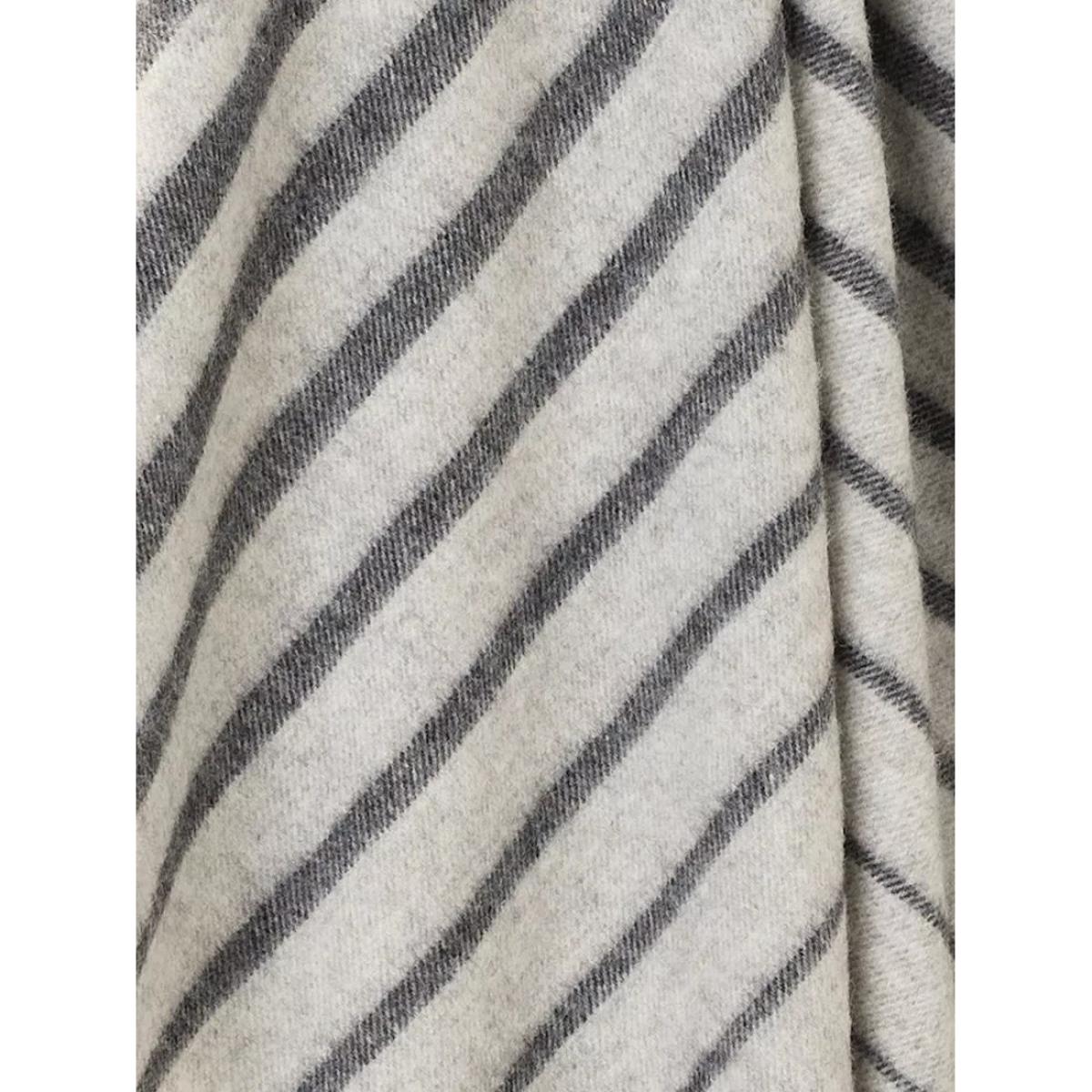 Bronte by Moon Albion Merino Wool Throw, Grey – image 4