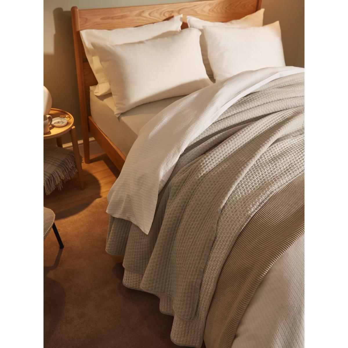 John Lewis & Partners Mini Stitch Quilted Bedspread, Grey – image 2