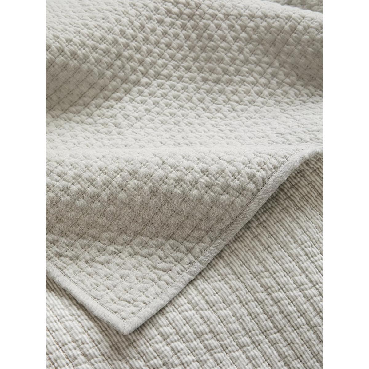 John Lewis & Partners Mini Stitch Quilted Bedspread, Grey – image 3
