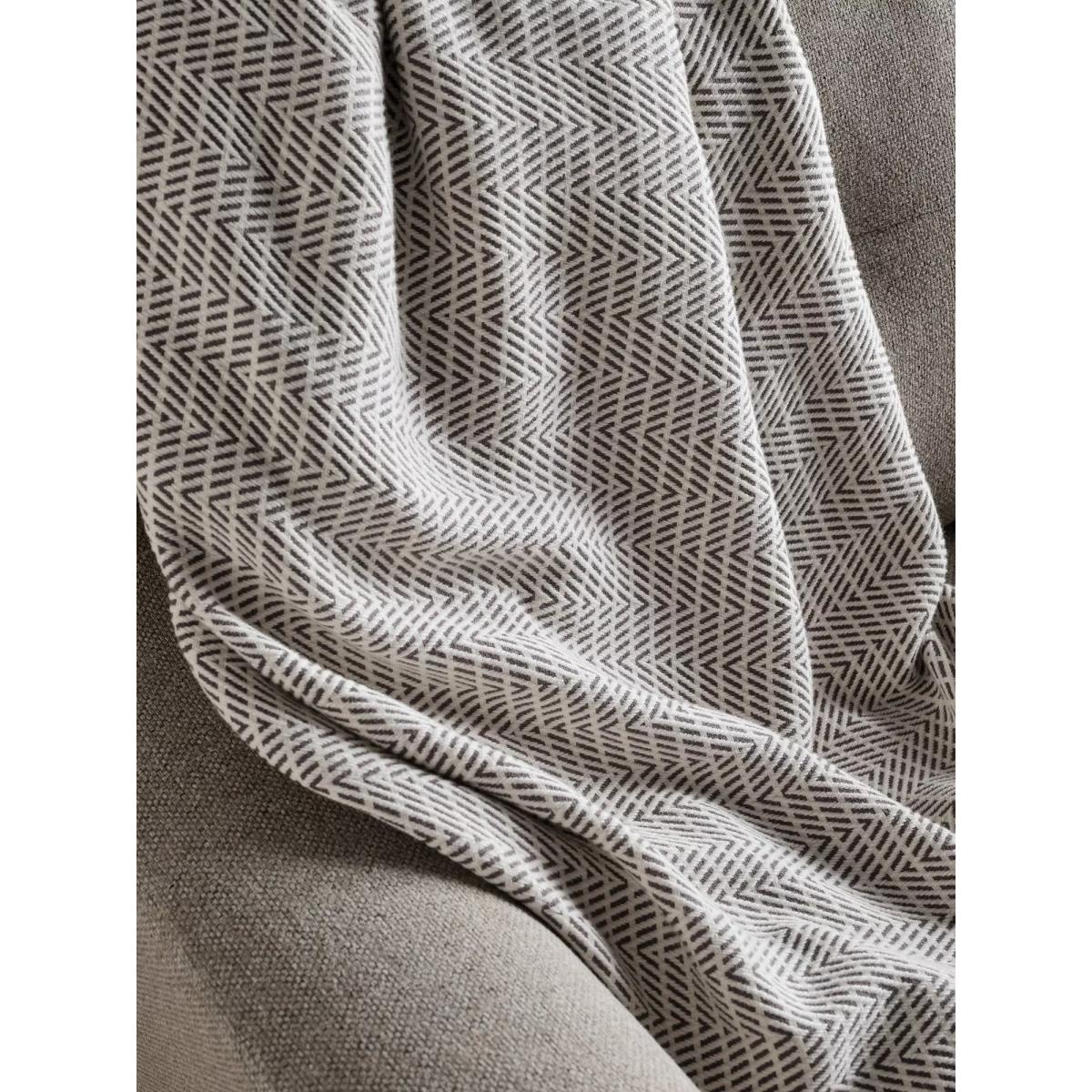 Bedfolk The Chevron Limited Edition Cotton Throw, Black/White – image 2