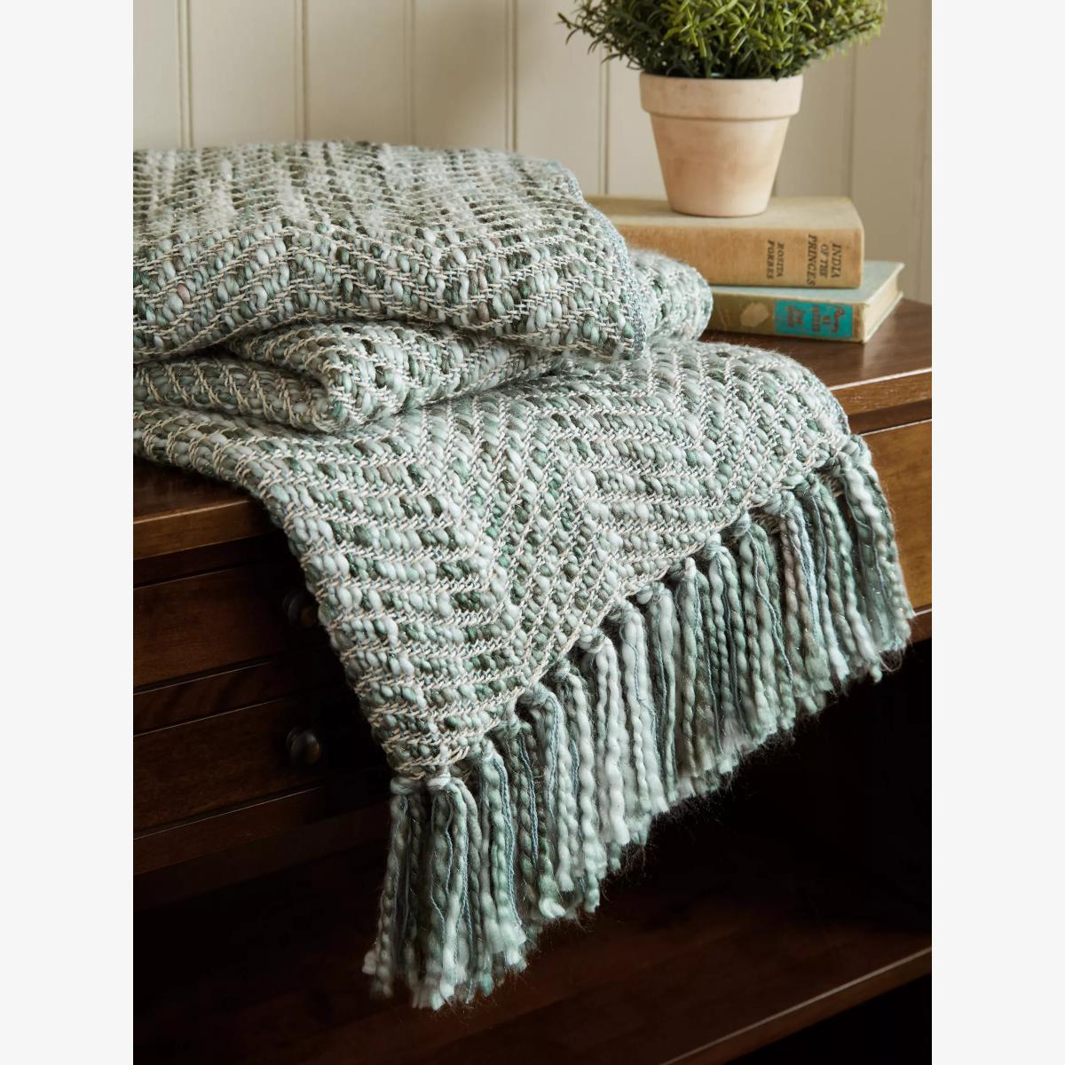 Laura Ashley Liberton Throw – image 1