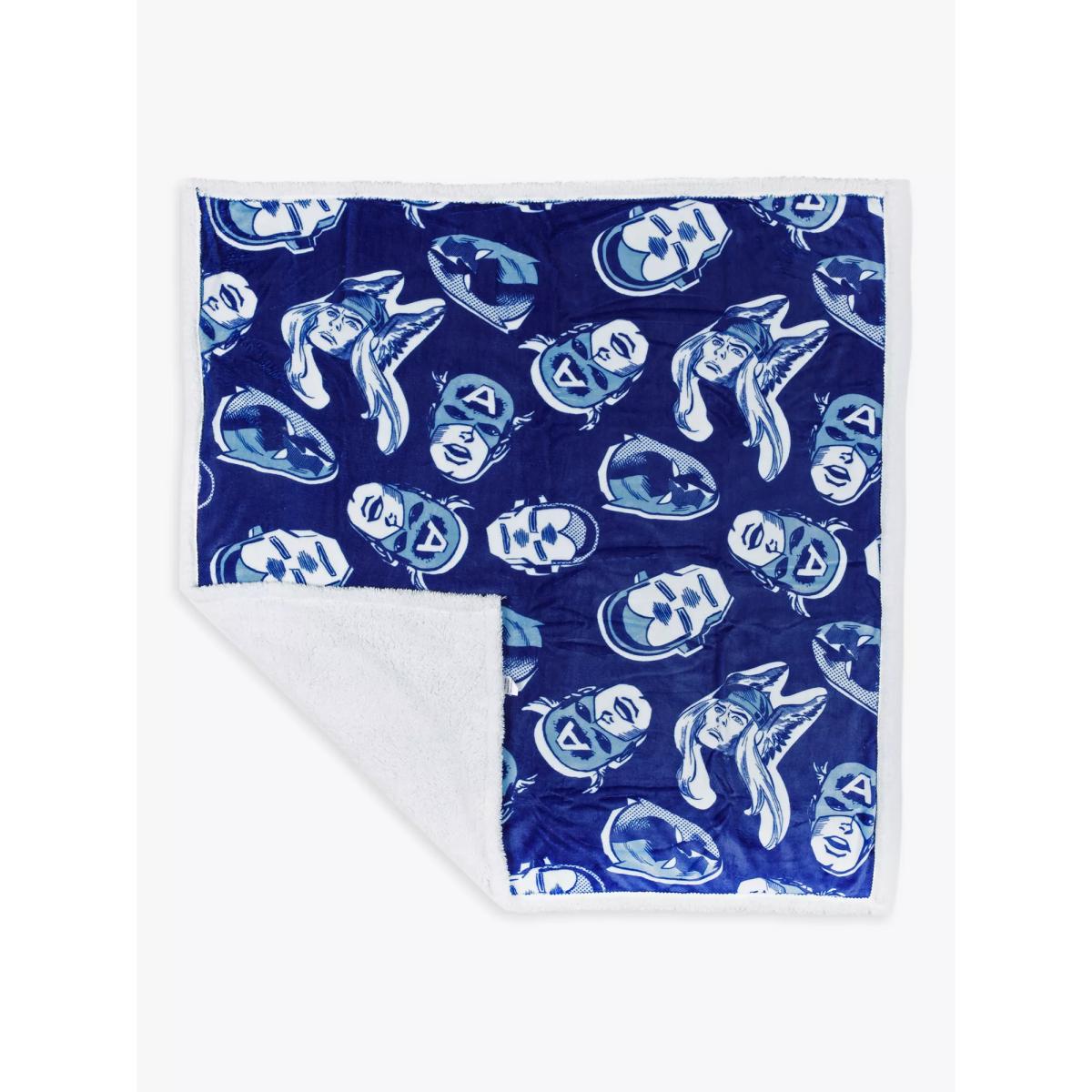 Disney Marvel Avengers Comic Sherpa Fleece Throw – image 3