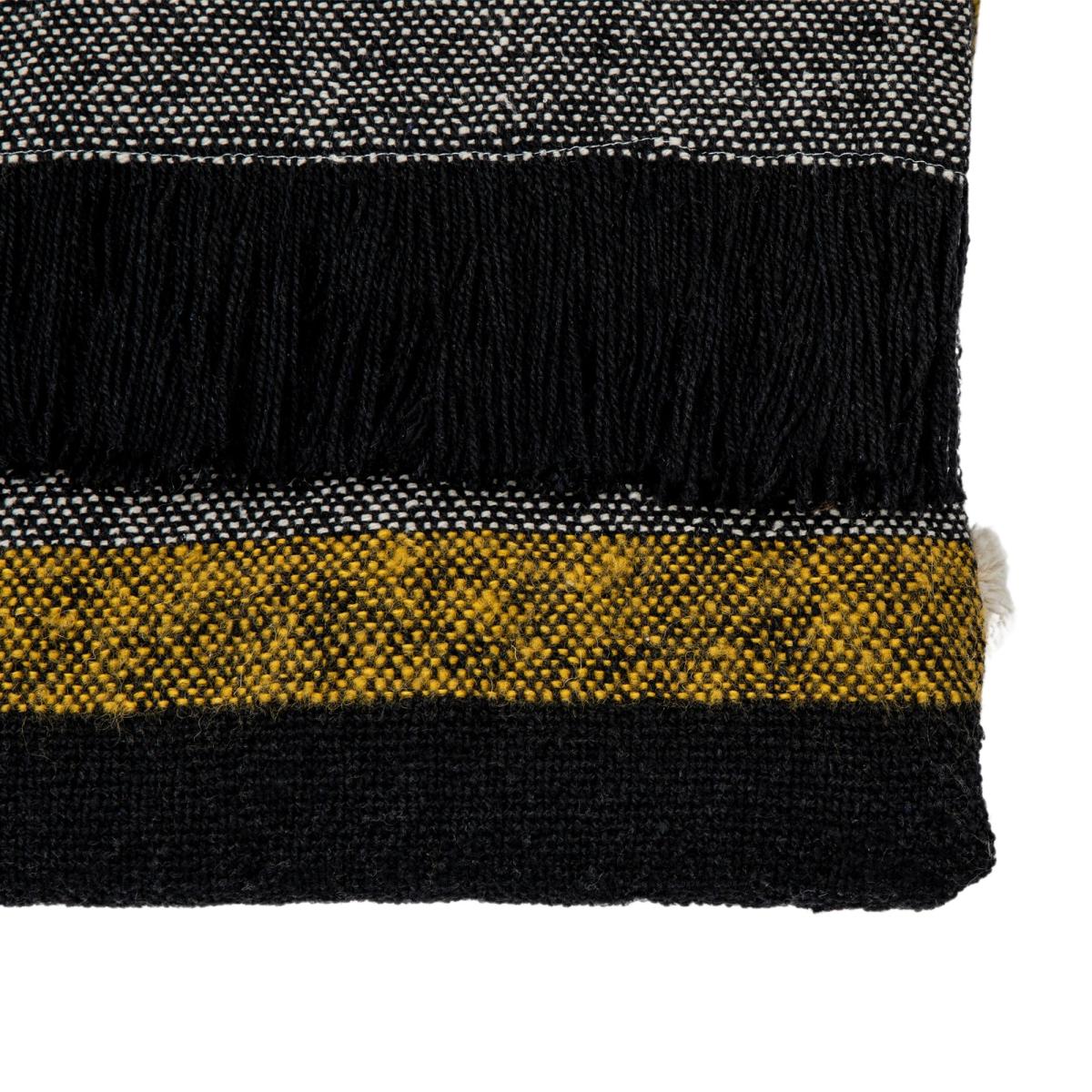 Tufted Blocks Throw – image 5