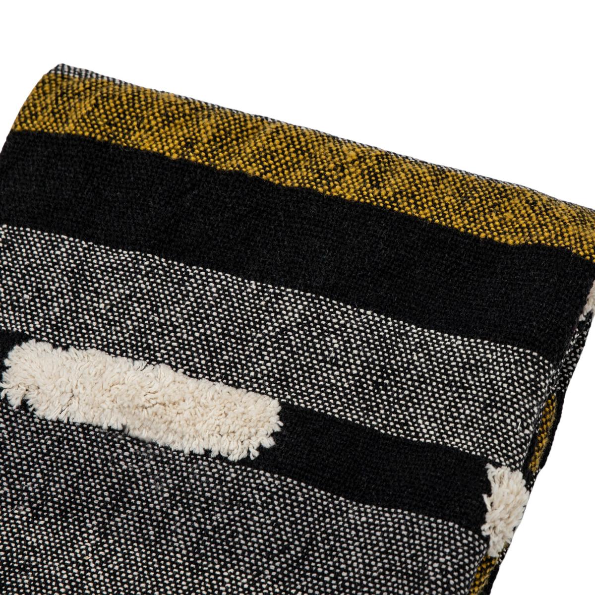 Tufted Blocks Throw – image 6