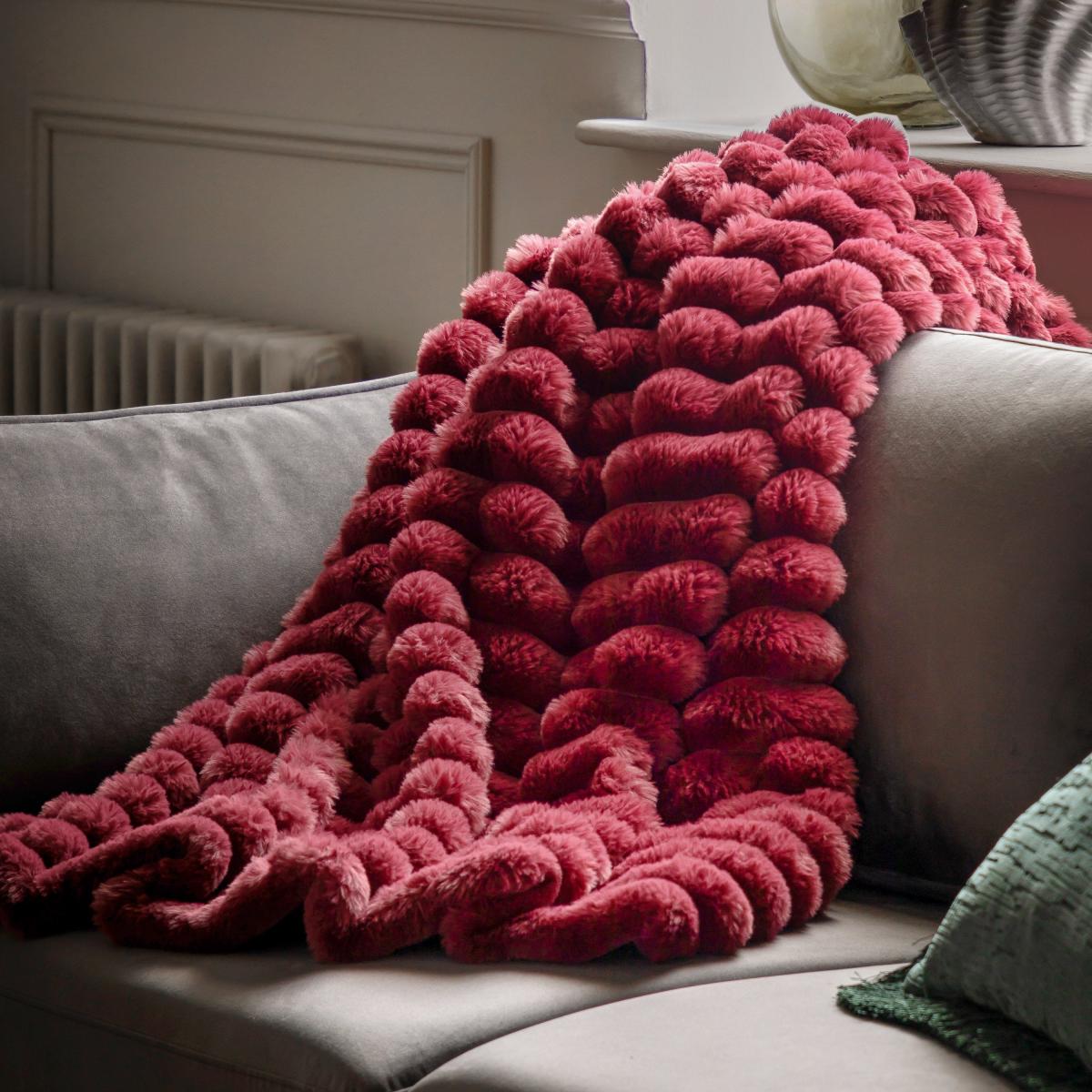 Ribbed Faux Fur Throw - Merlot – image 1