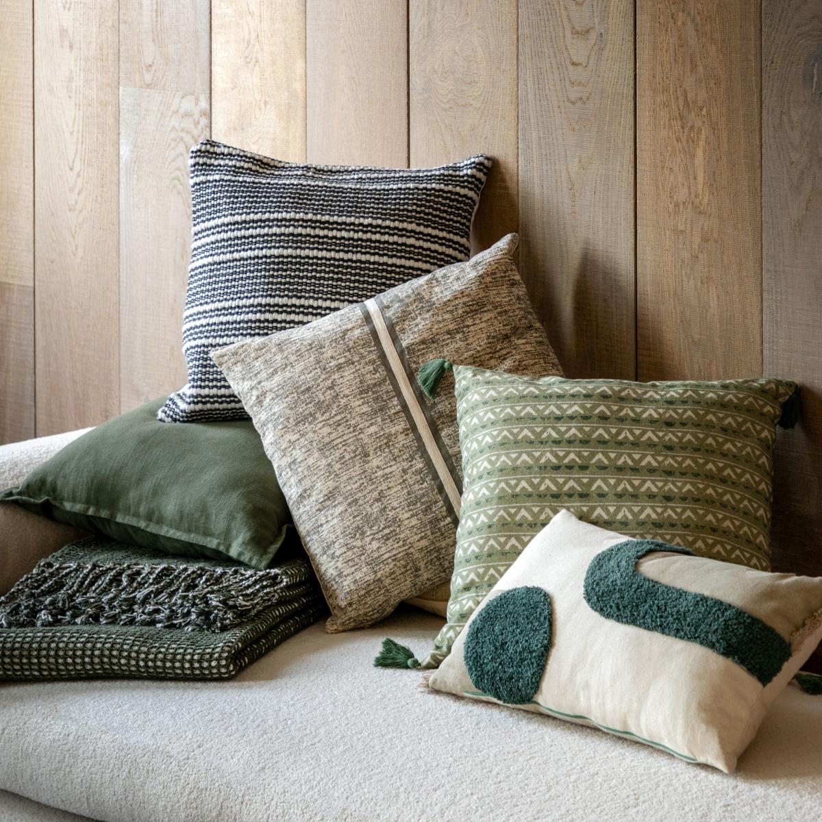 Cailletier Throw – image 2
