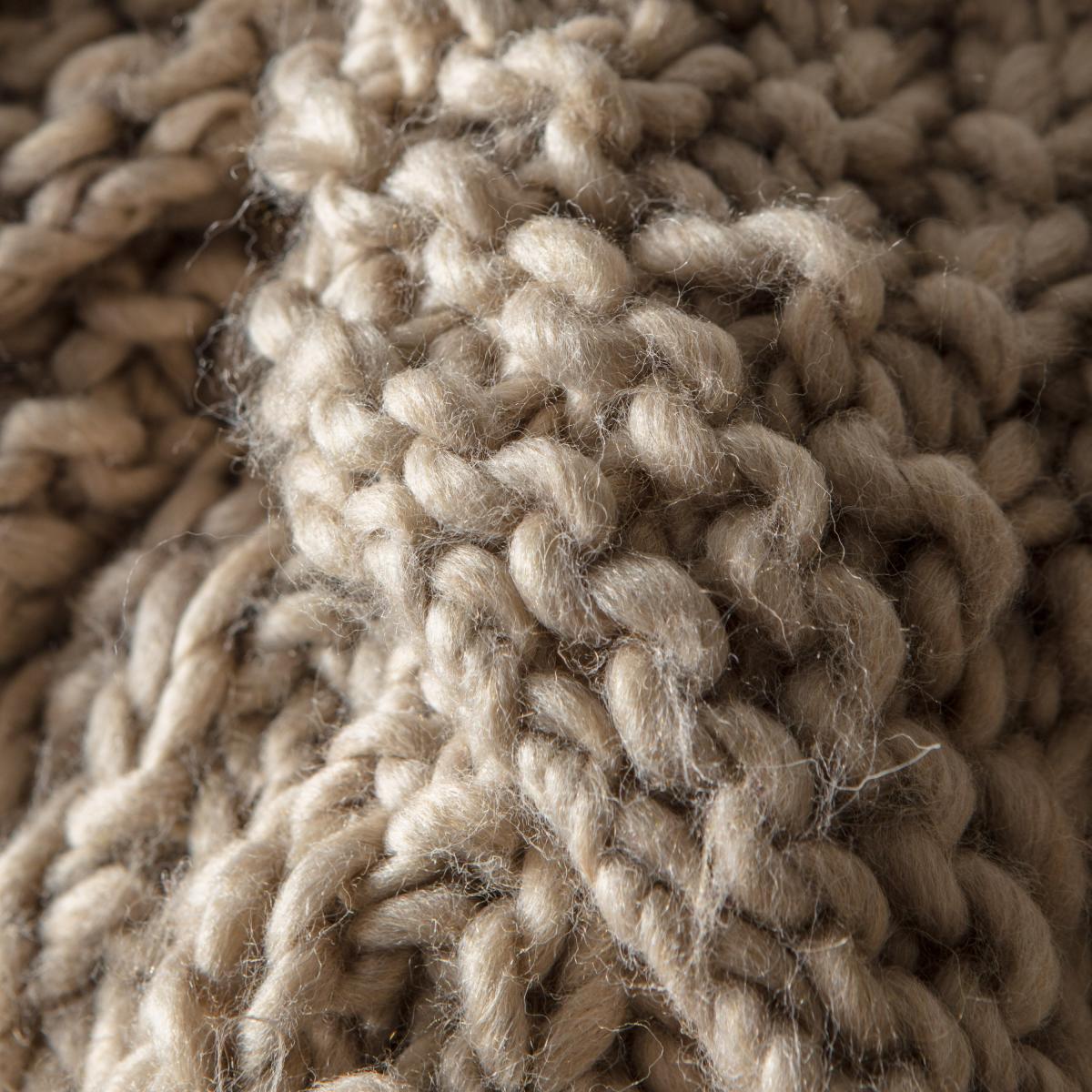 Moss Chunky Knitted Throw - Oatmeal – image 3