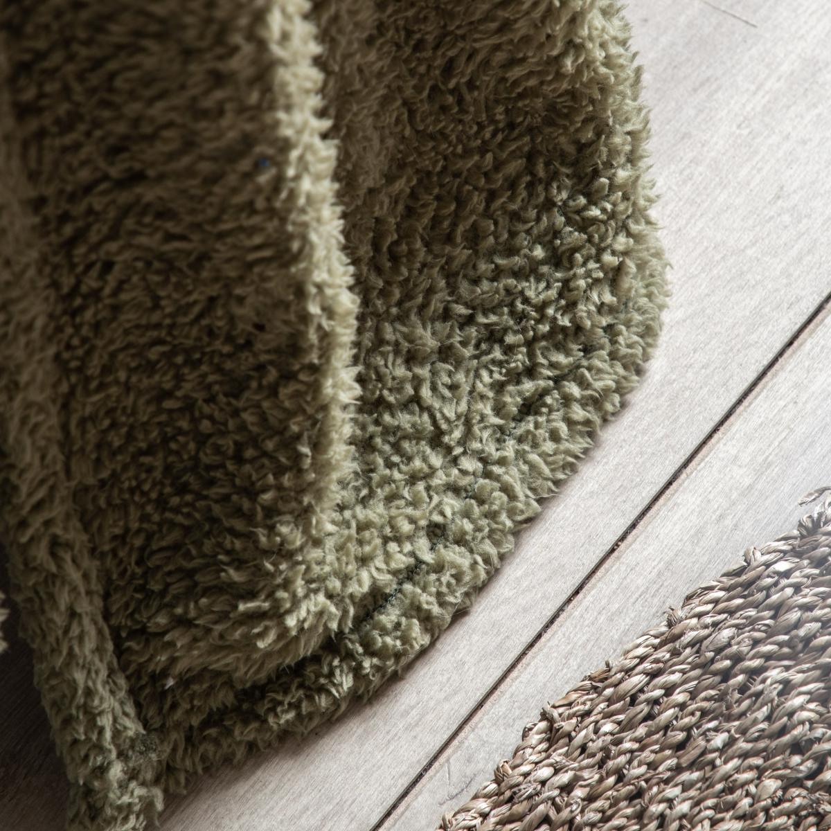Teddy Fleece Throw - Olive – image 3