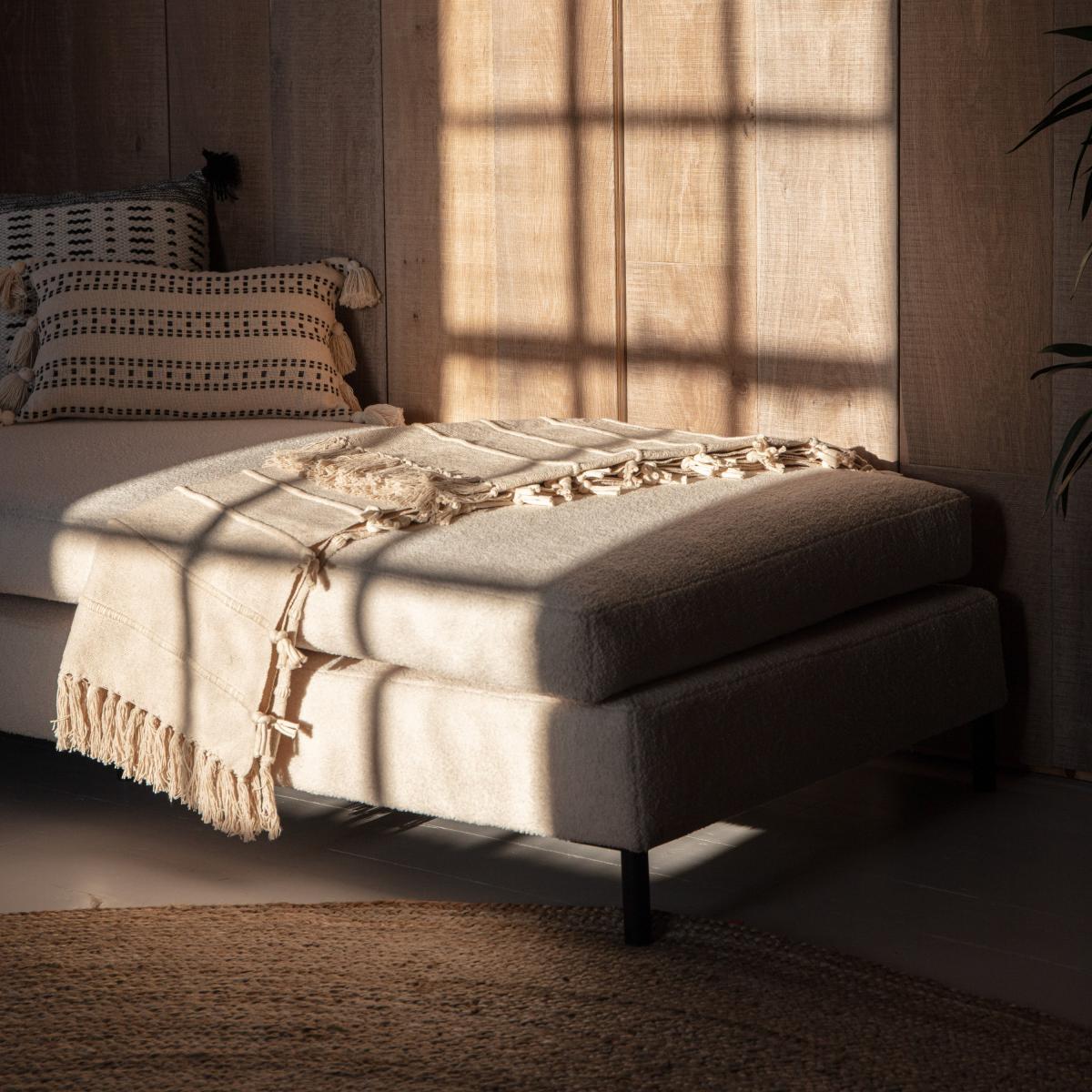 Sattal Natural Throw – image 2