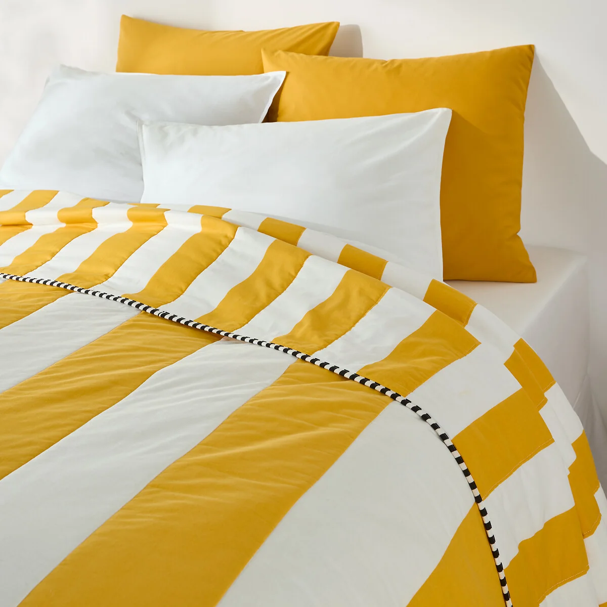 Hendaye Cotton Quilted Bedspread – image 3
