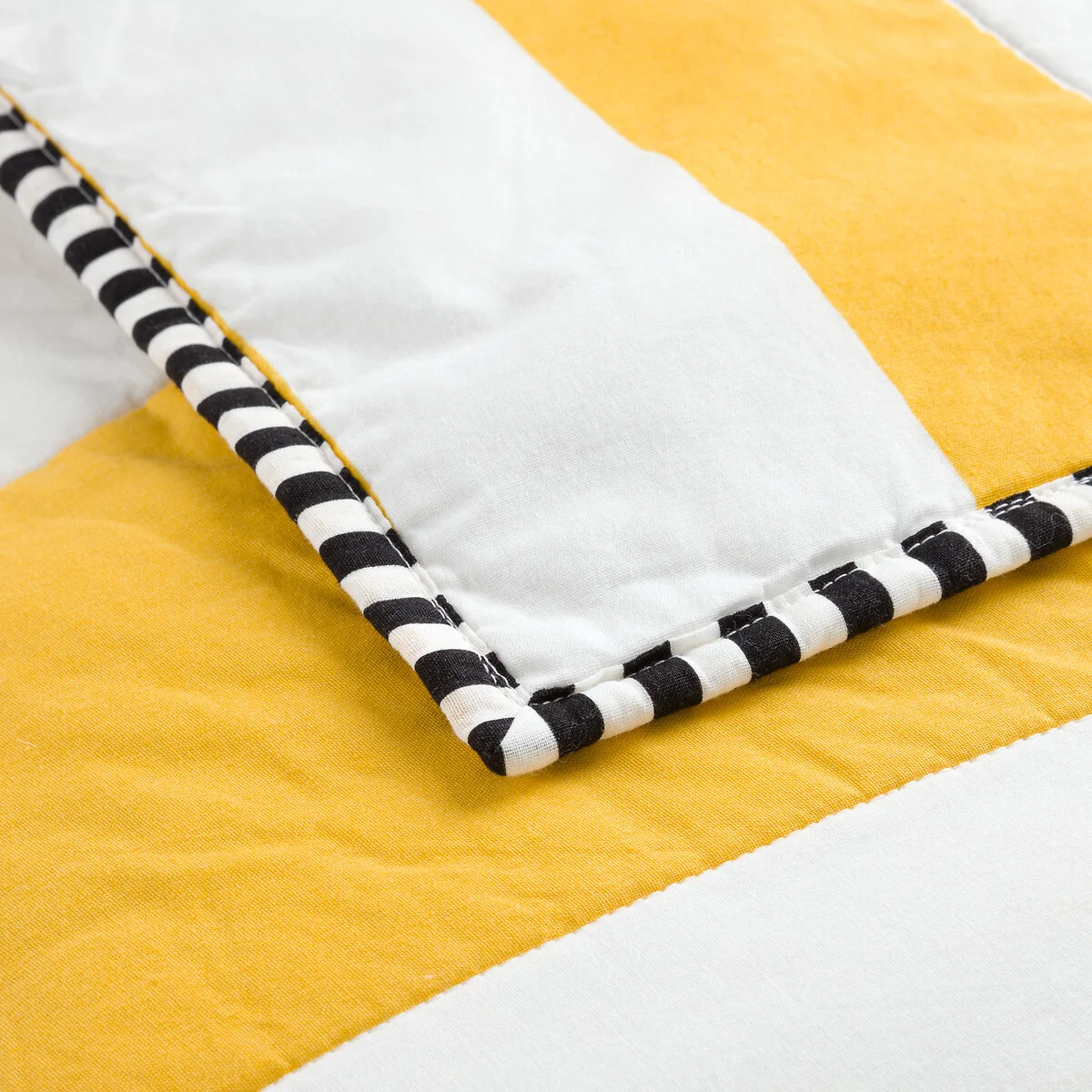 Hendaye Cotton Quilted Bedspread – image 5