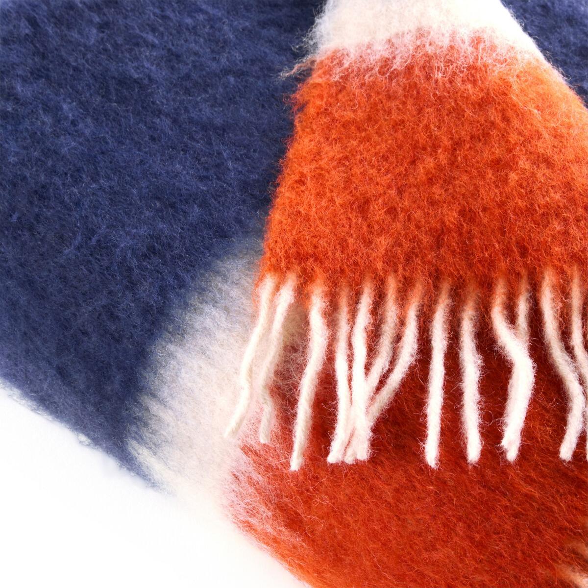 Tomando Throw in Wool Mix – image 2