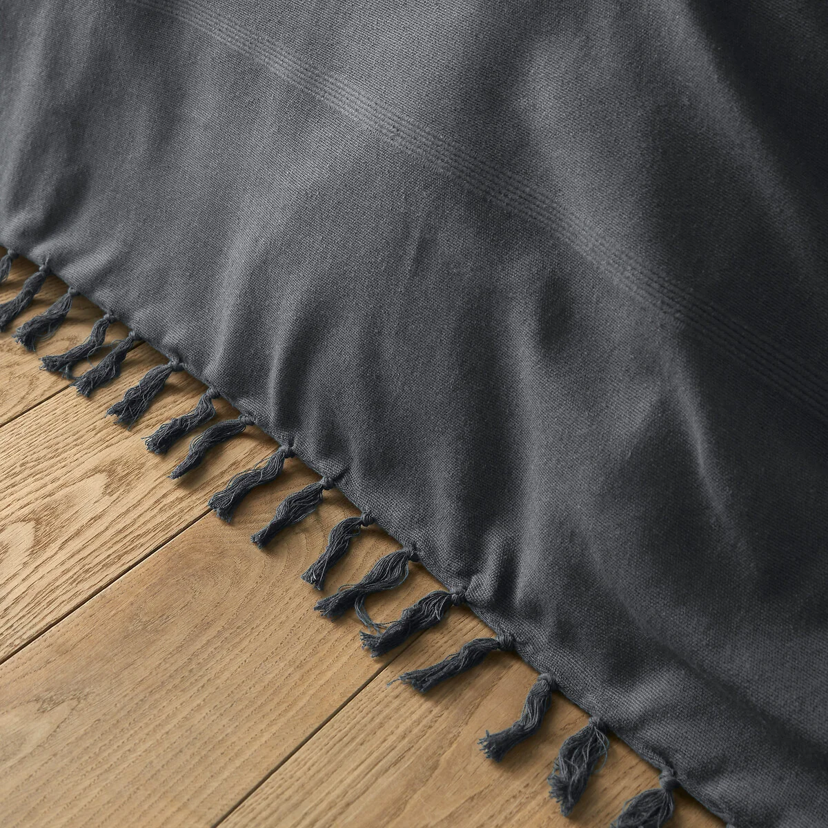 Nedo Fringed Cotton Bedspread – image 3