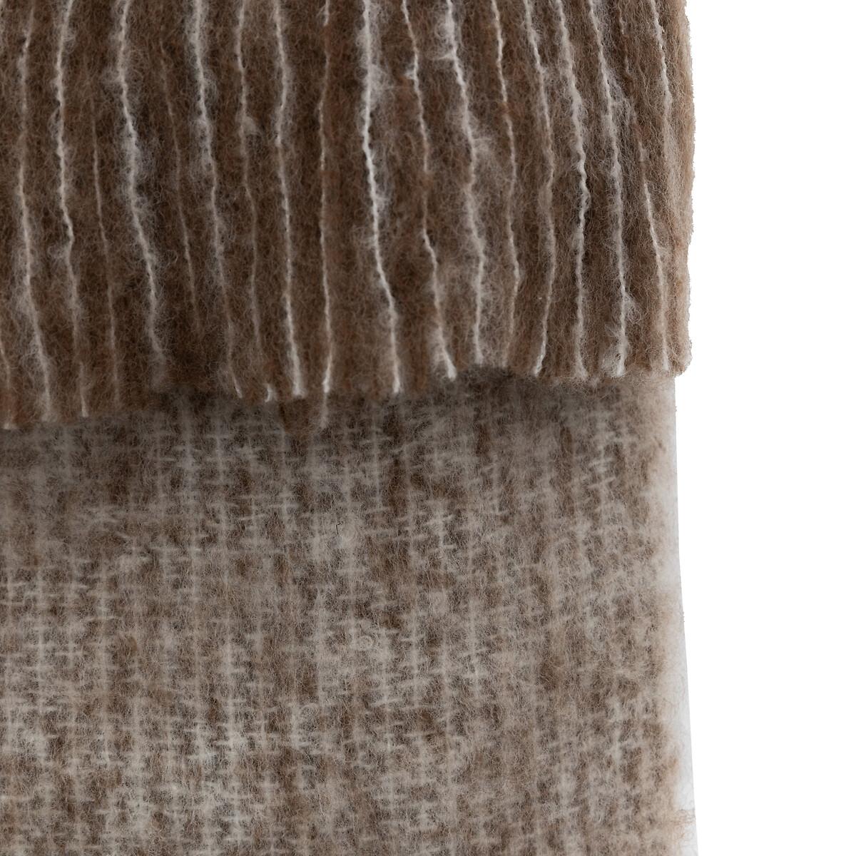 Neutral Cosy Throw – image 4