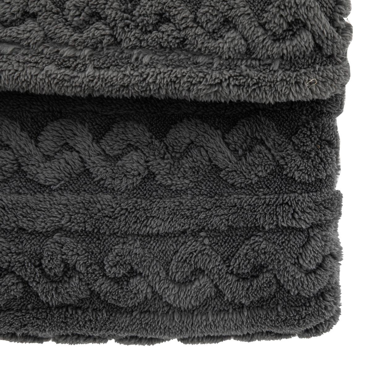 Textured Twist Knit Grey Throw – image 7