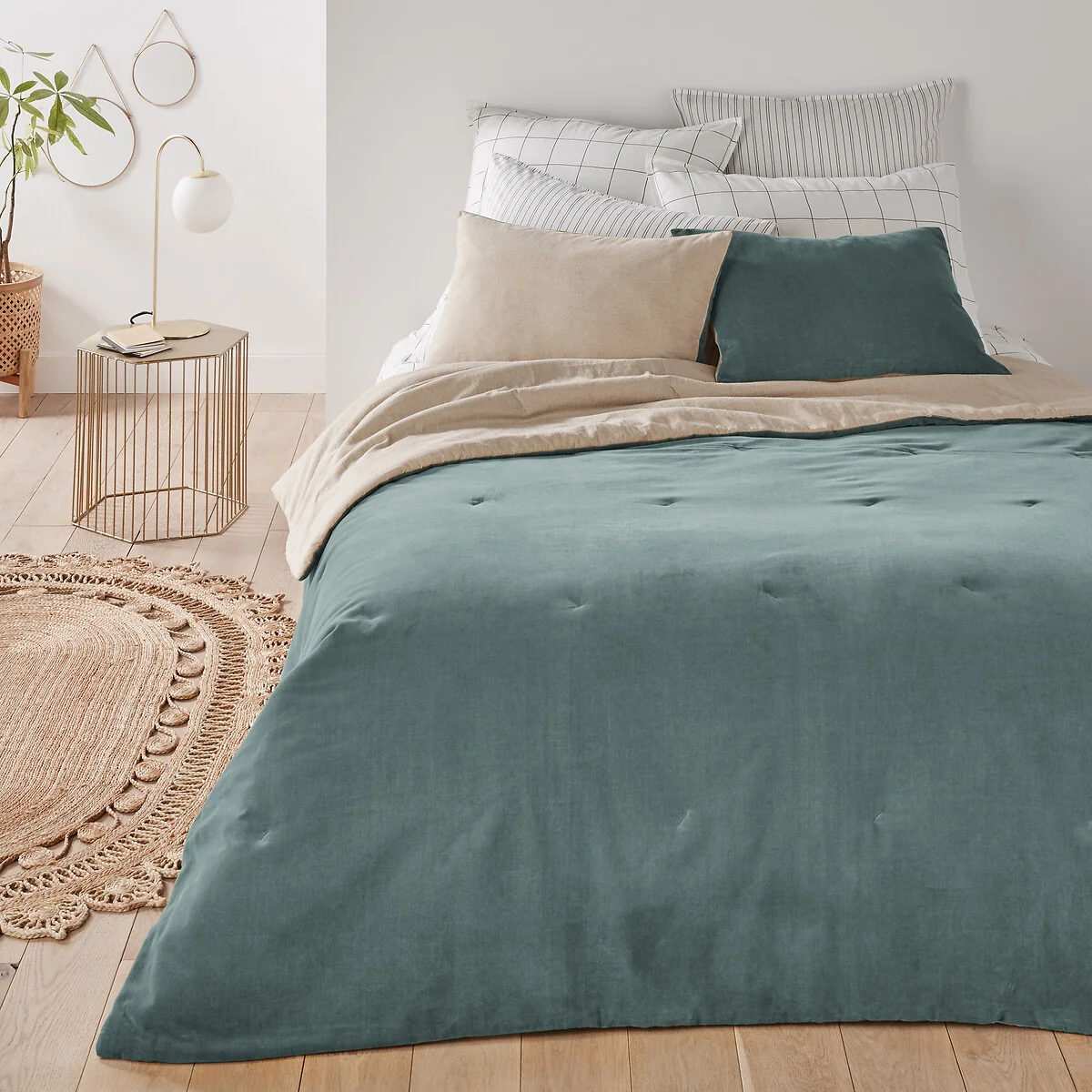 Velvet Cotton Bedspread – image 1