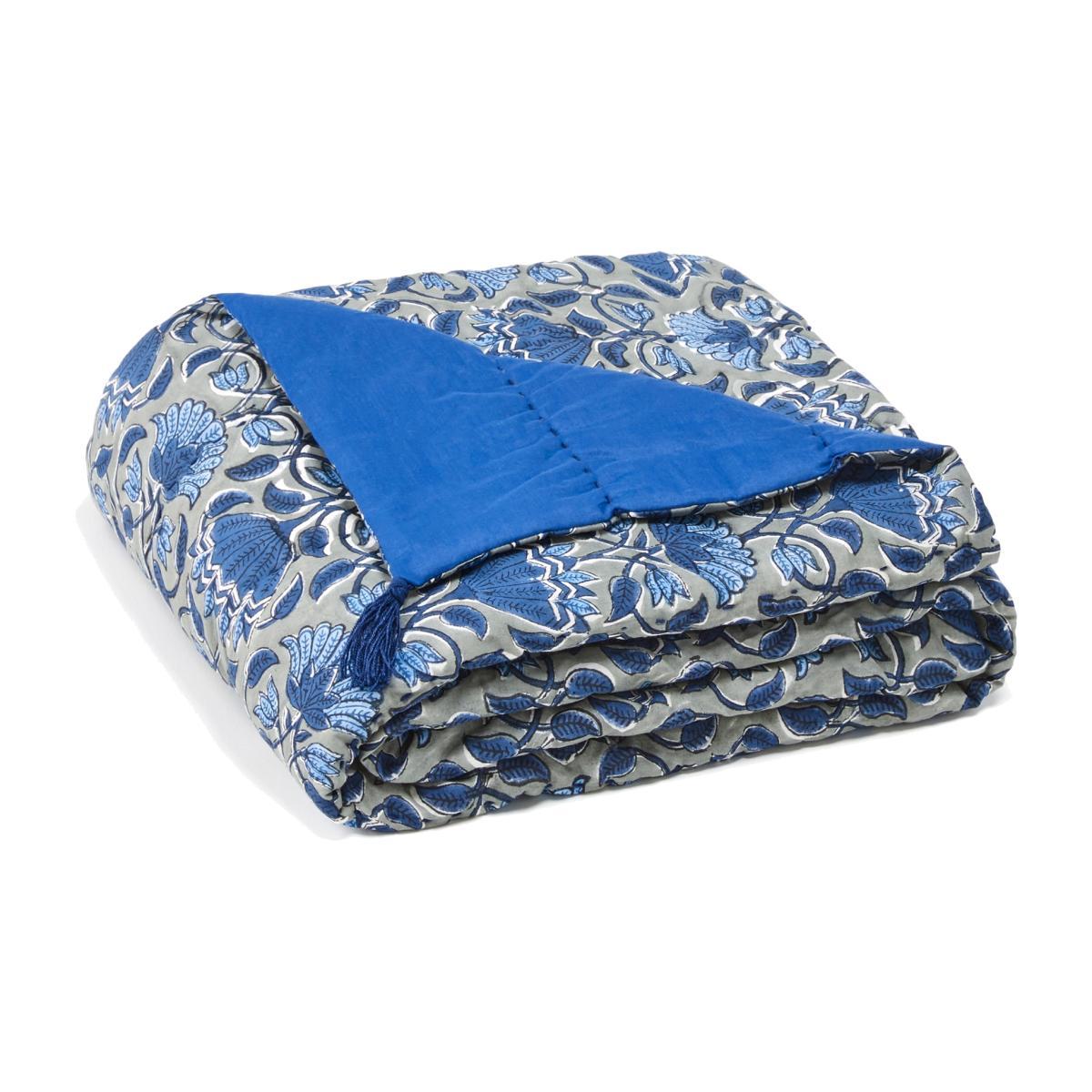 Zasti Kantha Embroidered Plaid – image 1