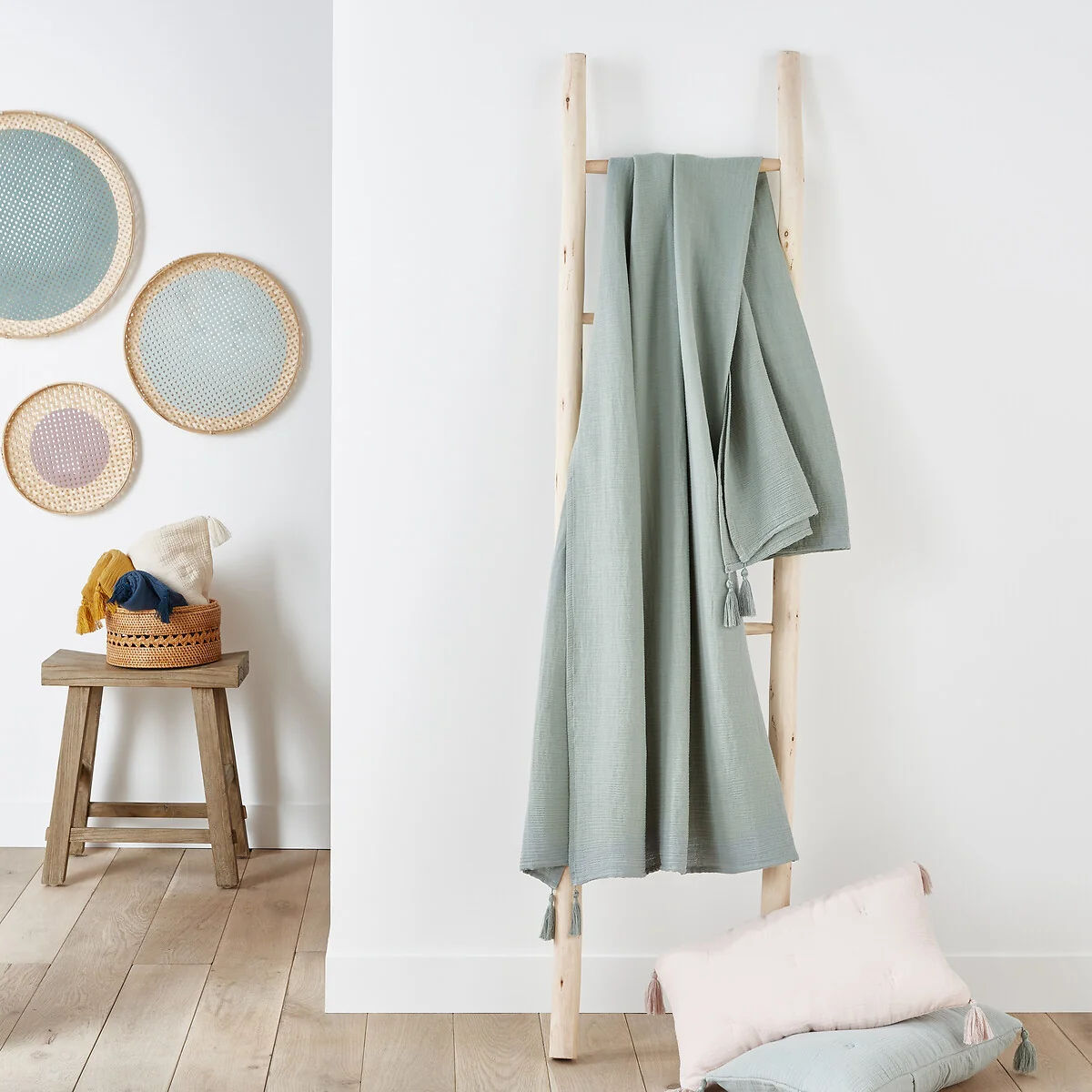 Kumla Cotton Muslin Throw – image 2