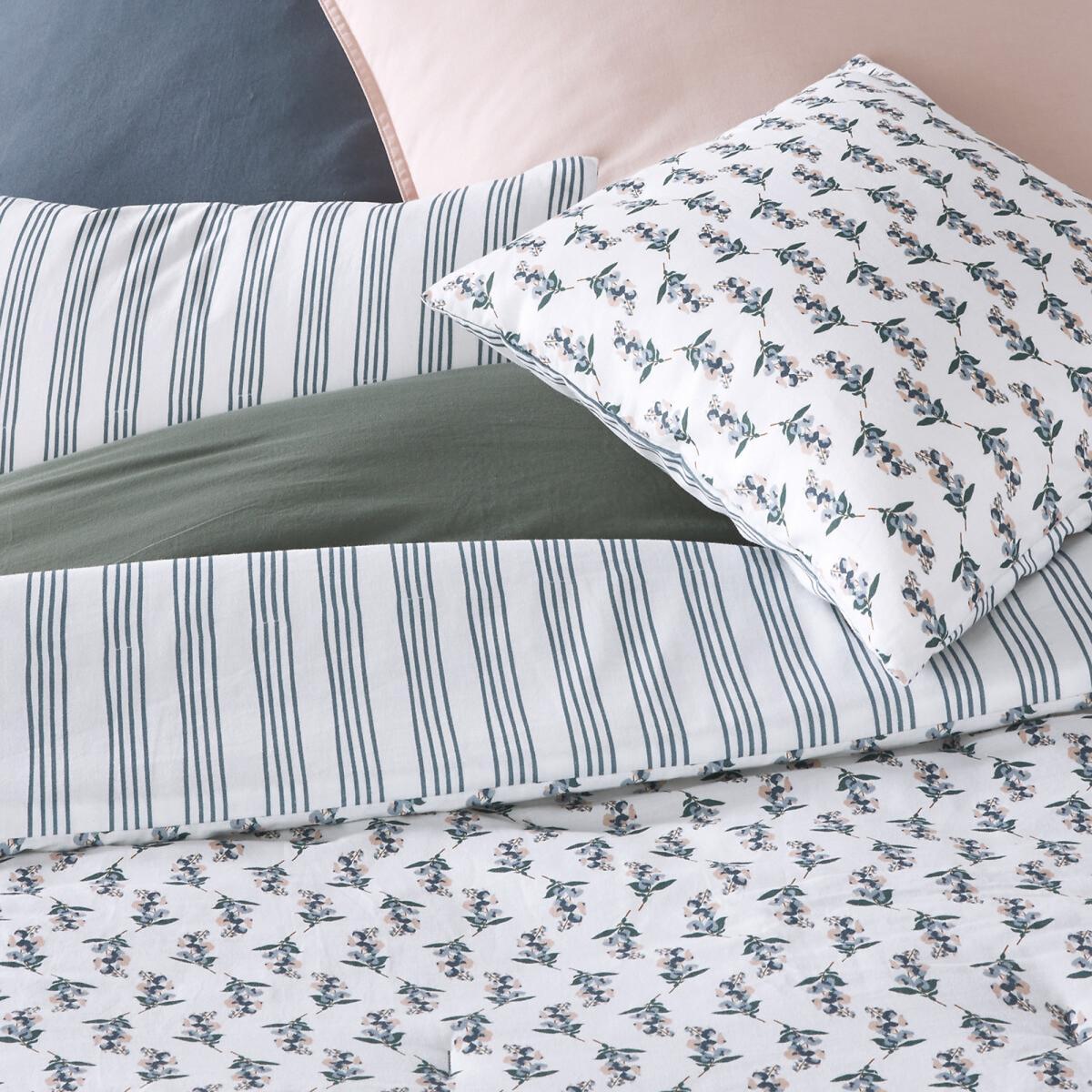 Jeanne Washed Cotton Patterned Quilt – image 2