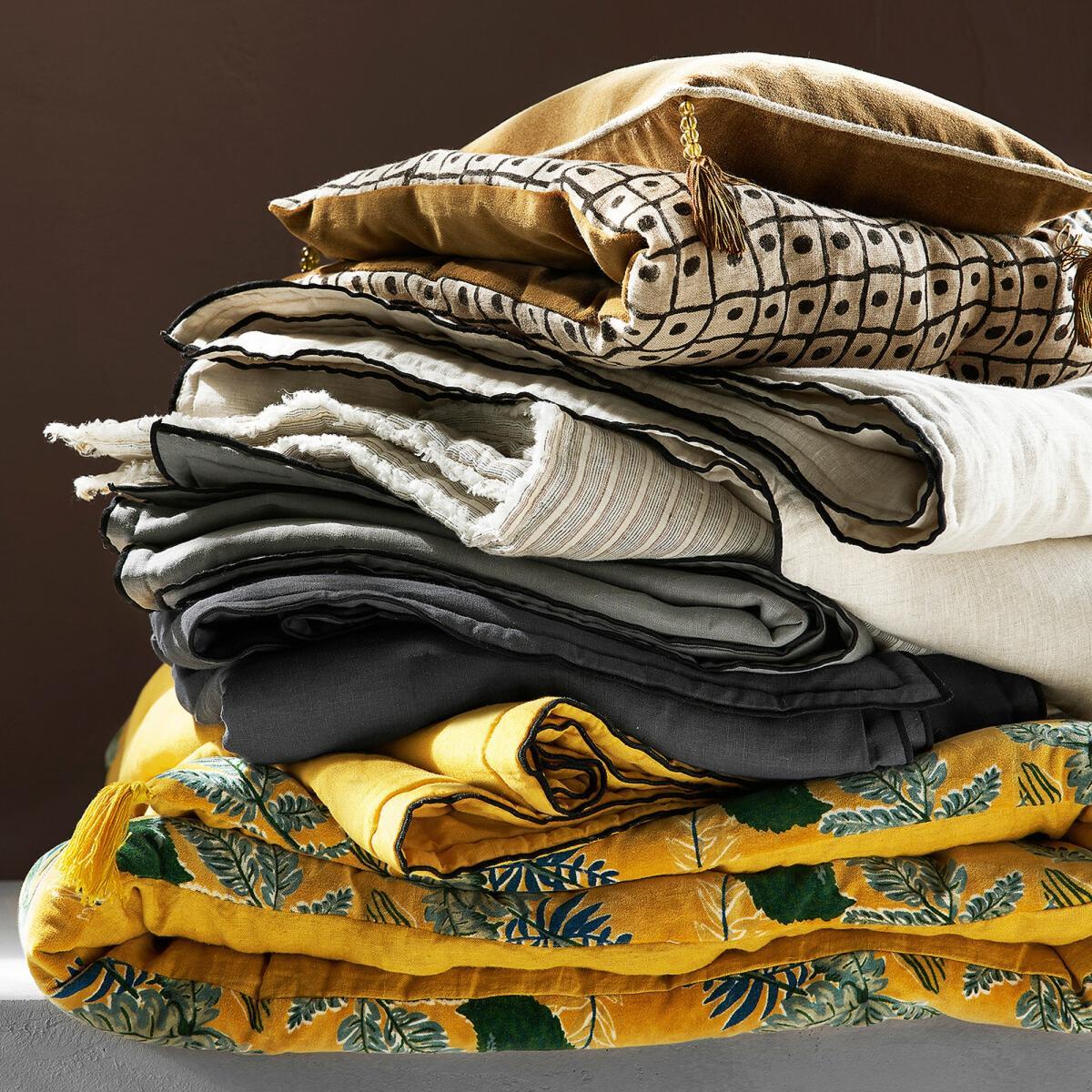 Kalong Linen Blanket – image 5