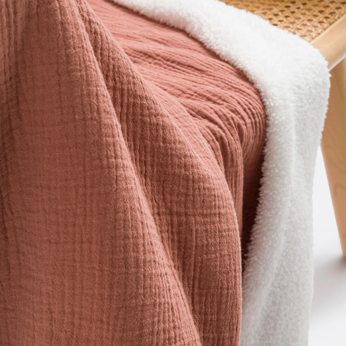 Kumla Cotton Muslin & Fleece Throw – image 4