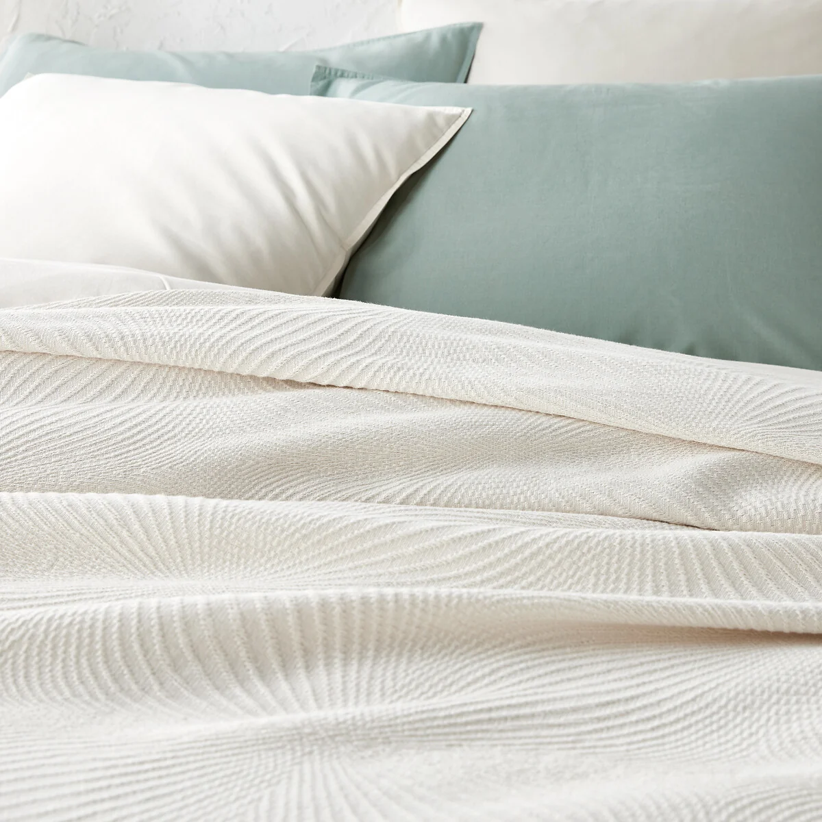 Pampa Textured 100% Cotton Bedspread – image 3