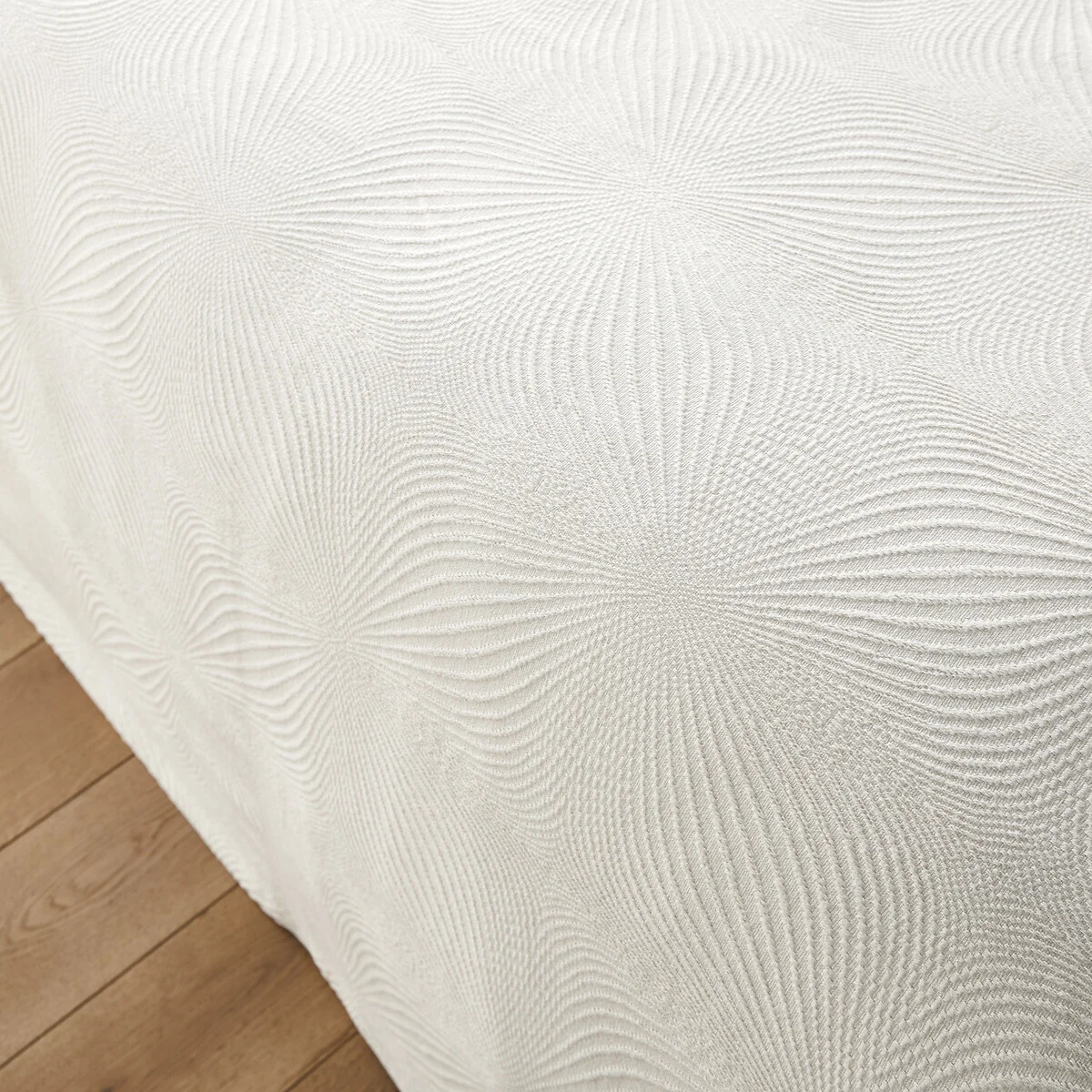 Pampa Textured 100% Cotton Bedspread – image 4