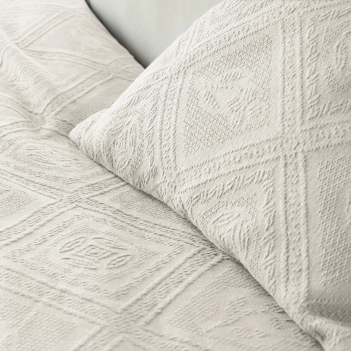 Indo 100% Cotton Jacquard Bedspread – image 4