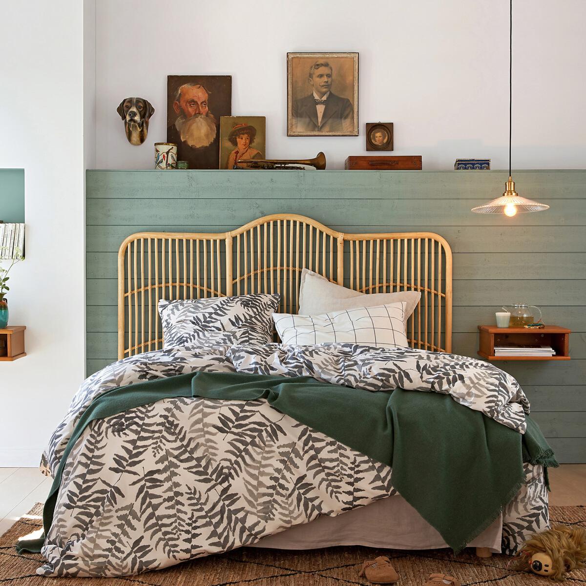 Shaker Plain Fringed Blanket – image 4