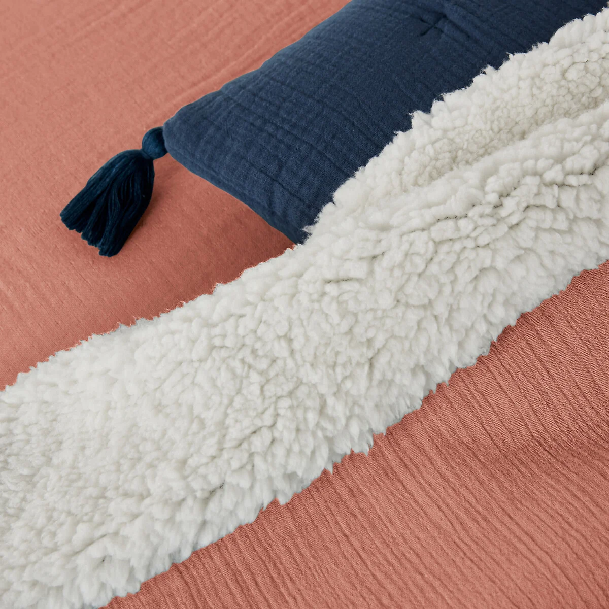 Kumla Plain Cotton Muslin & Fleece Bedspread – image 2