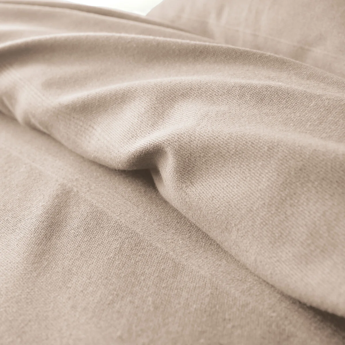 Nedo Fringed Bedspread – image 2