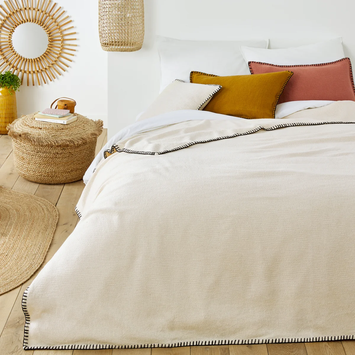Raoul Plain Cotton Bedspread – image 1