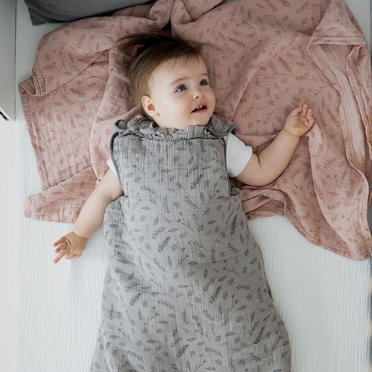 Cuddly Printed Organic Cotton Throw – image 3