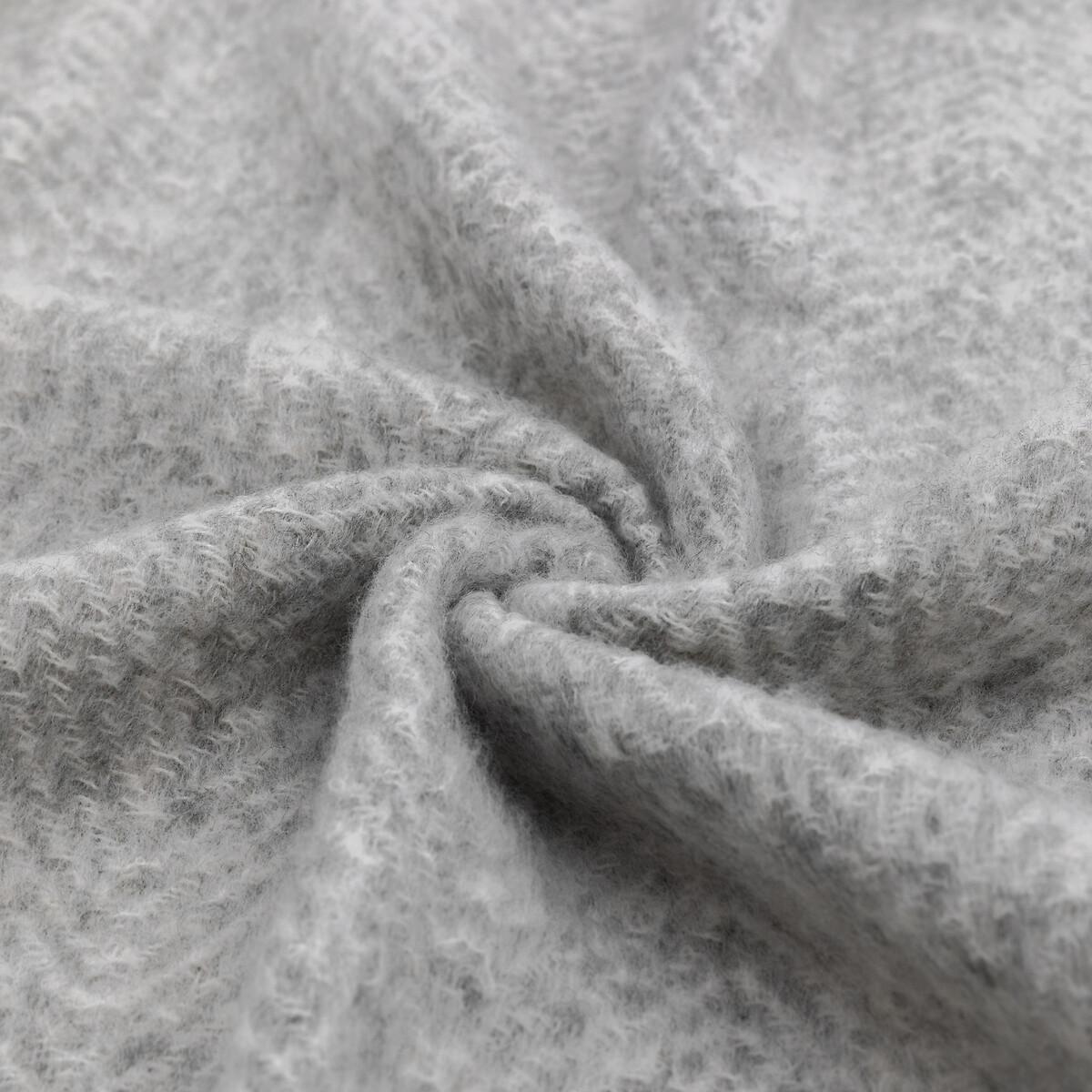 Fringe Cosy Throw – image 5