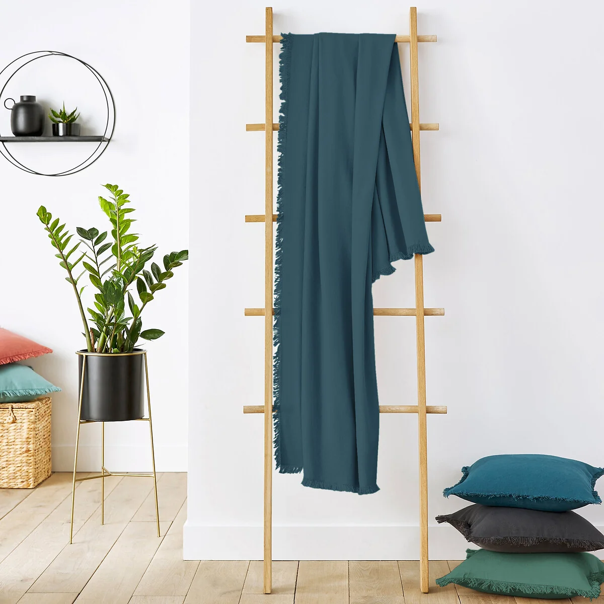 Panama Throw – image 1