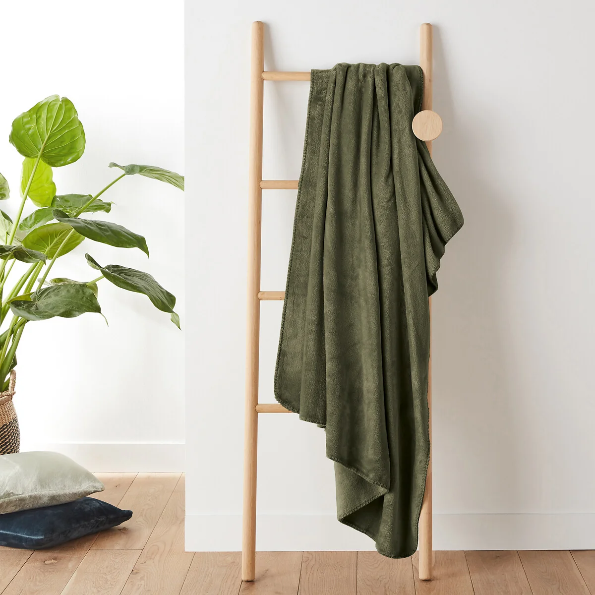 Maxine Fleece Throw in Recycled Polyester